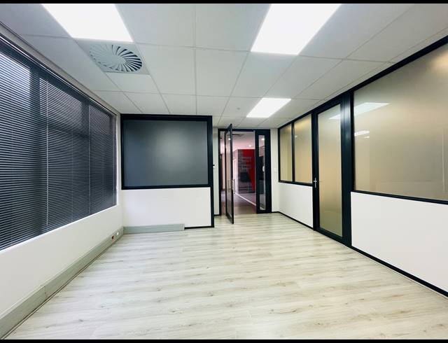 392M² OFFICE TO LET IN UMHLANGA RIDGE